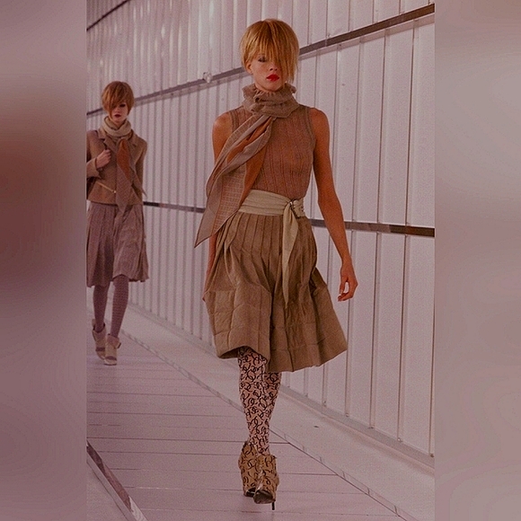 Chanel F/W 2000 runway boots - Picture 3 of 16